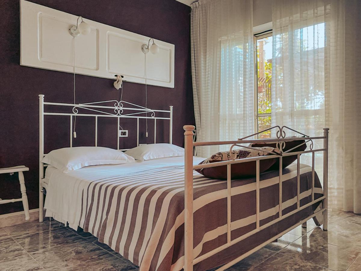 Bed and Breakfast Il Ritrovo Di Ulisse Вілла-Сан-Джованні Екстер'єр фото